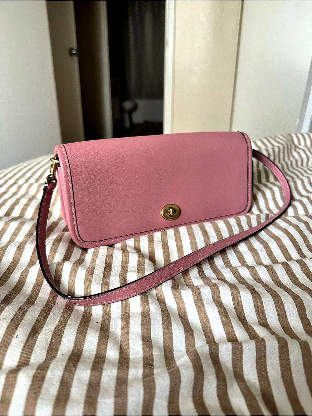 Coach The Dinky Limited Re-Edition 1974 Pink Bag